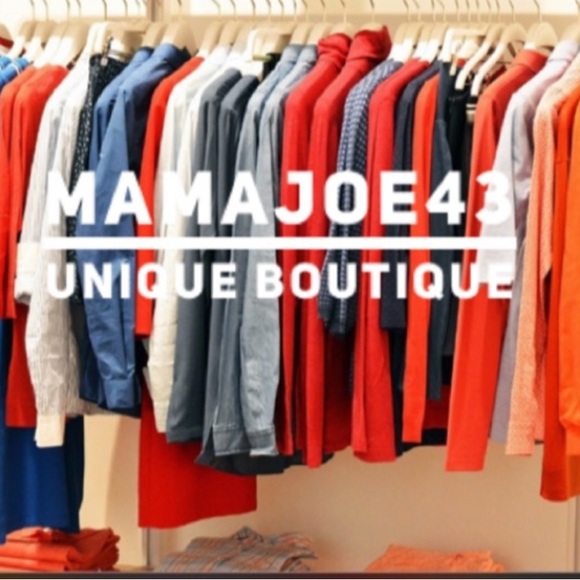 Like to be notified of upcoming Posh Shows - Picture 4 of 8